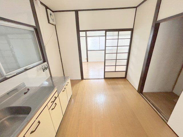 東大阪市中石切町戸建の居間・リビング
