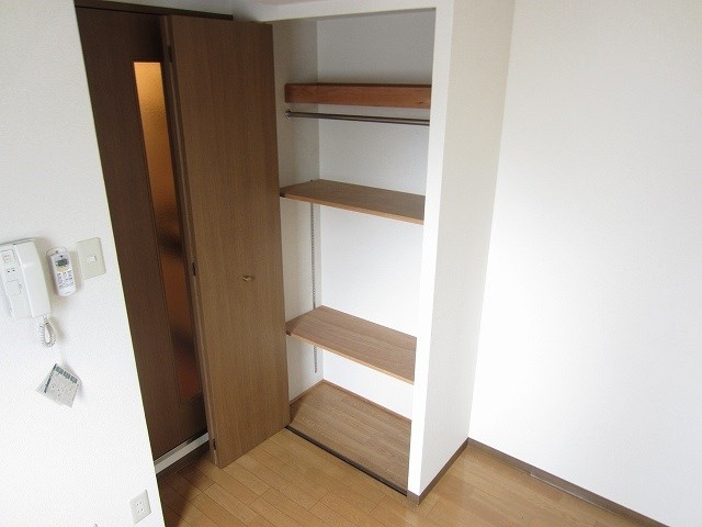 【収納】エスリード大阪城北