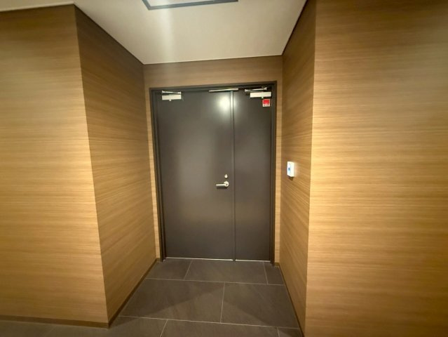 DENCITY CROSS SITEオフィスの内装