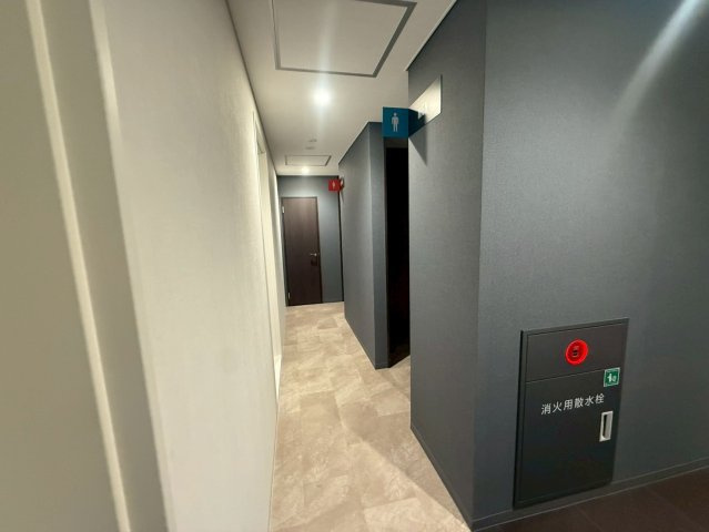 DENCITY CROSS SITEオフィスのトイレ