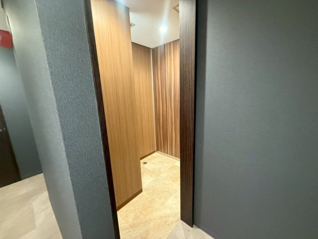 DENCITY CROSS SITEオフィスのトイレ