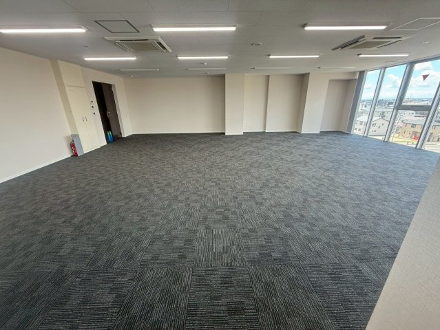 DENCITY CROSS SITEオフィスの内装