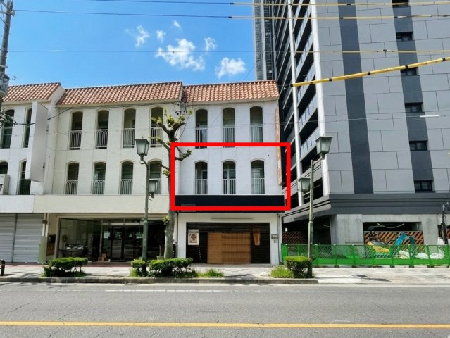 朝日町貸事務所店舗2F