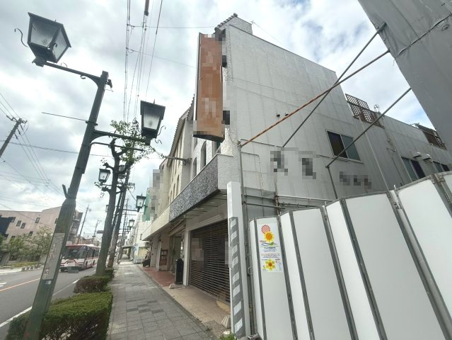 朝日町貸事務所店舗2Fの外観