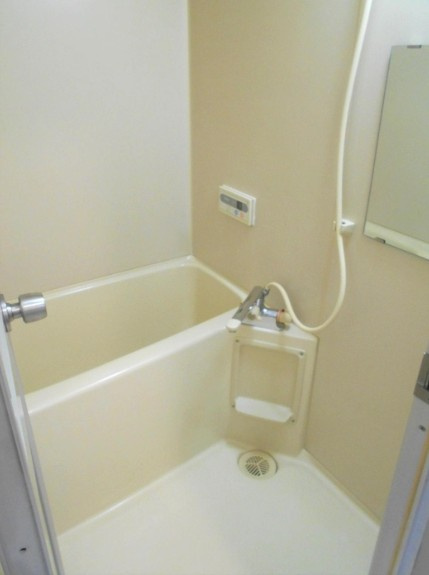 ローズハイムとくまるの浴室