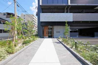 【エントランス】 | プレサンス野江内代ペルティエ | 落ち着いたエントランスです