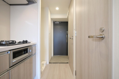 【玄関】 | プレサンス野江内代ペルティエ | 収納もある玄関です