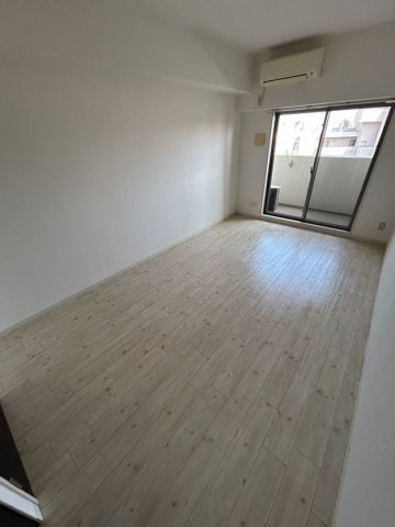 レオンコンフォート神戸西の居間・リビング