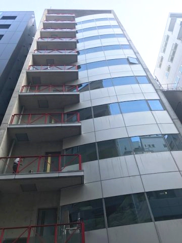 イースト・インタービルの外観