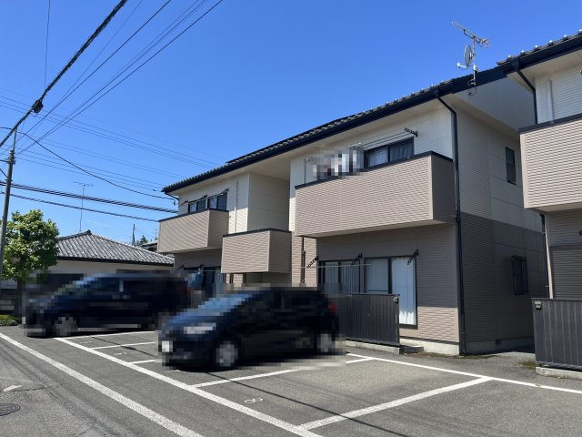 メイプルハイツBの駐車場