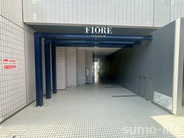 フィオーレ塚口のエントランス