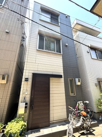 月島駅から徒歩３分の好立地