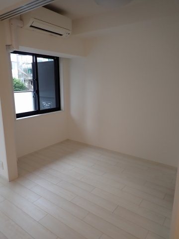 プライマル御茶ノ水の洋室