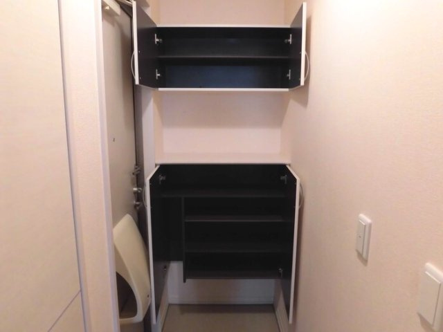 メゾン・ラフィーネの収納