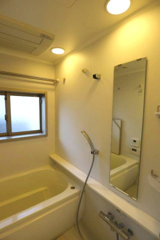 Mid Court　新大阪の浴室