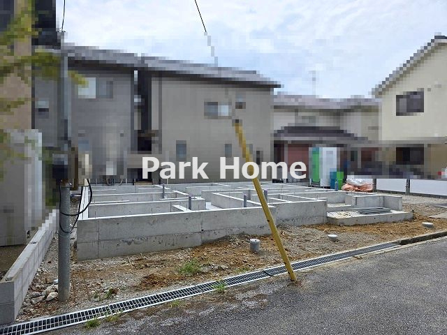 南国市大そね甲　4期1棟　新築戸建ての外観|2025.9月：建築中