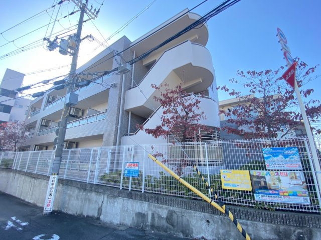 フルハウスの外観