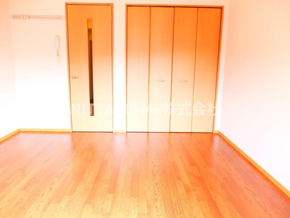 ピュアライフ　Ａ棟の内装|綺麗な室内ですよ♪