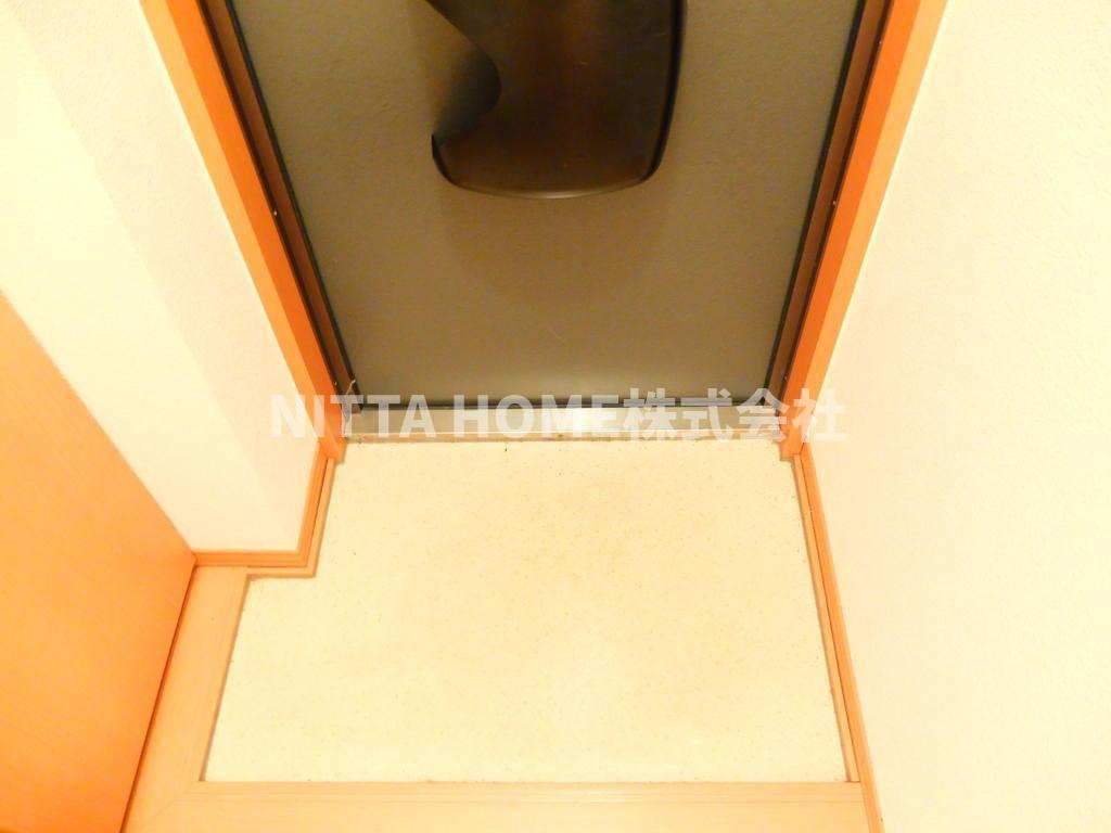 ピュアライフ　Ａ棟の玄関|玄関も綺麗です！！