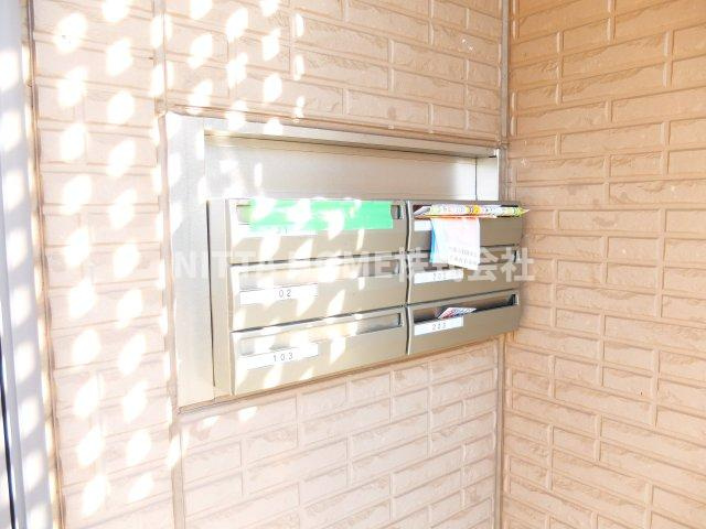 ピュアライフ　Ａ棟のその他共用部分|集合ポストです◎