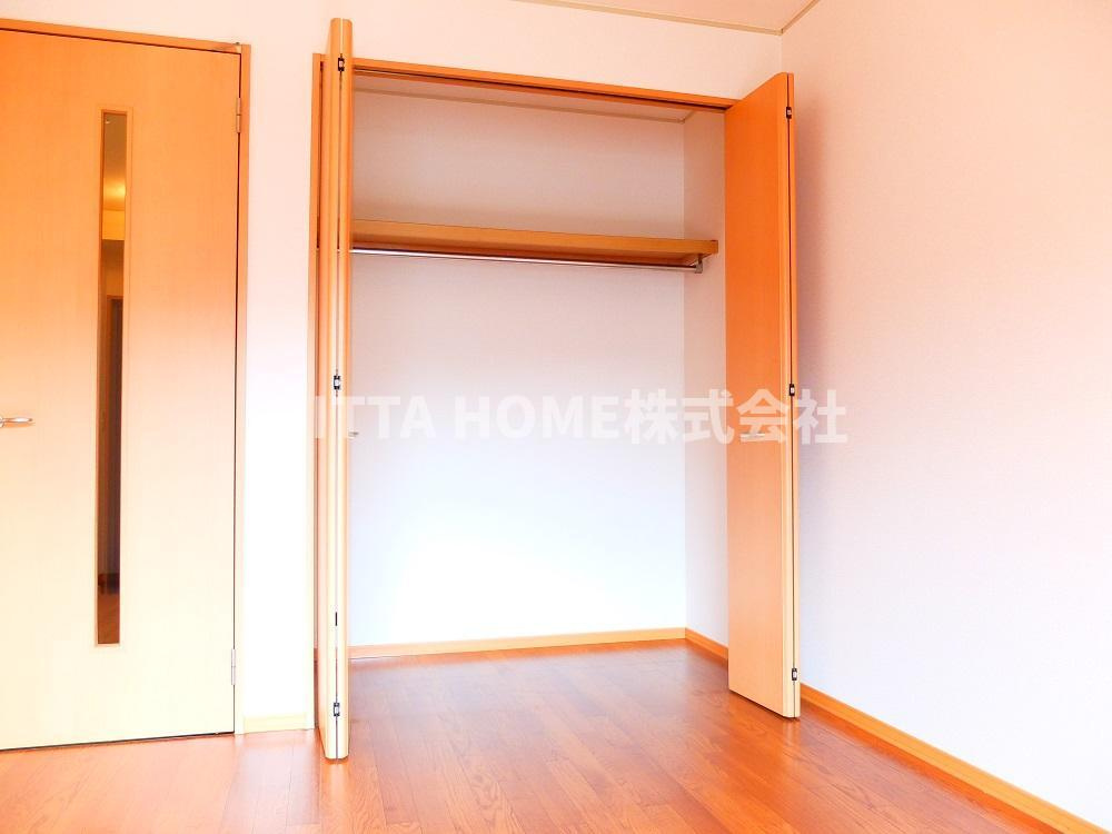 ピュアライフ　Ａ棟の収納|大きなクローゼットが魅力的(^^)v