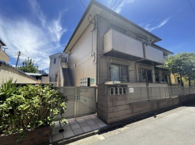 ザ　ファースト　プレイスの外観