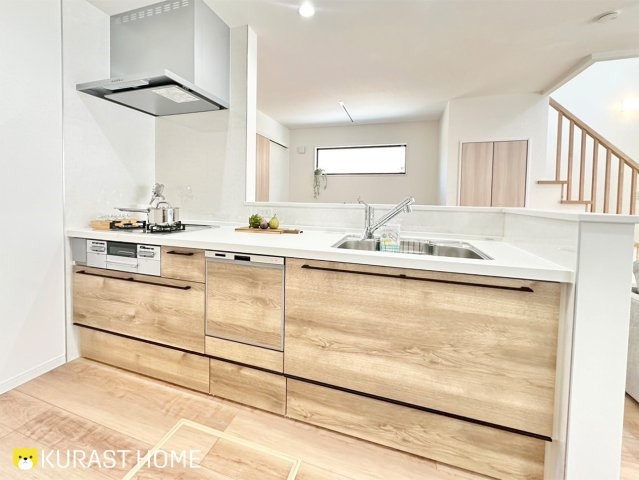 京都市西京区嵐山山ノ下町　新築戸建のキッチン