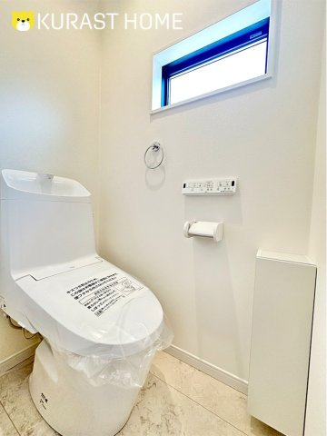 京都市西京区嵐山山ノ下町　新築戸建のトイレ|2階トイレ