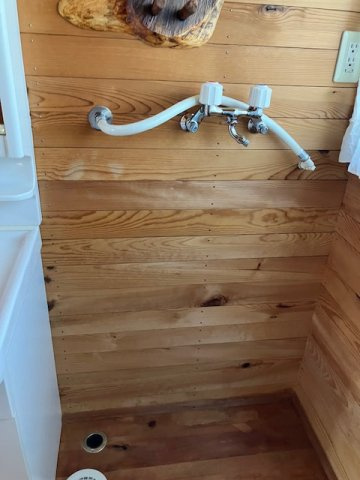 稲吉貸家の洗面所|洗濯機置き場