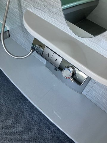 稲吉貸家の浴室