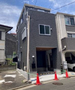 仲介手数料無料　横浜市南区庚台の外観