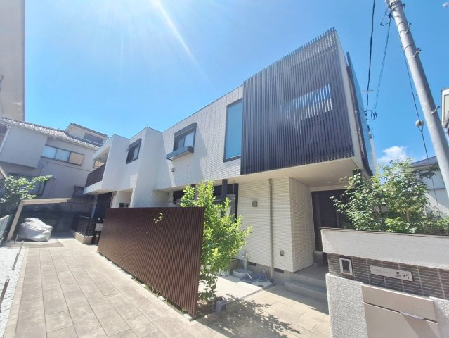 ノワール新杉田の外観