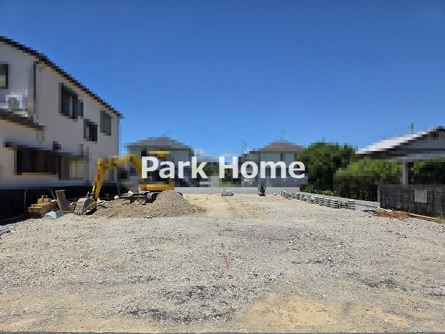 南国市大そね甲　③　新築戸建ての外観|2024.7月下旬：現況（２区画全体）