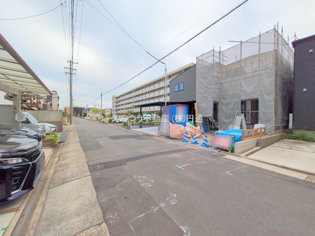 宝神町2期の前面道路含む現地写真