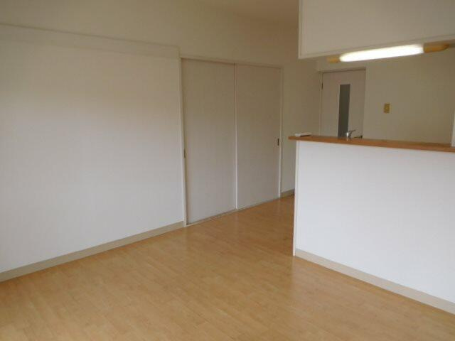 【居間・リビング】 | マンションロイヤルアイリス