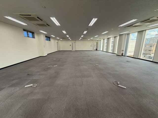 フリーダムビルの内装