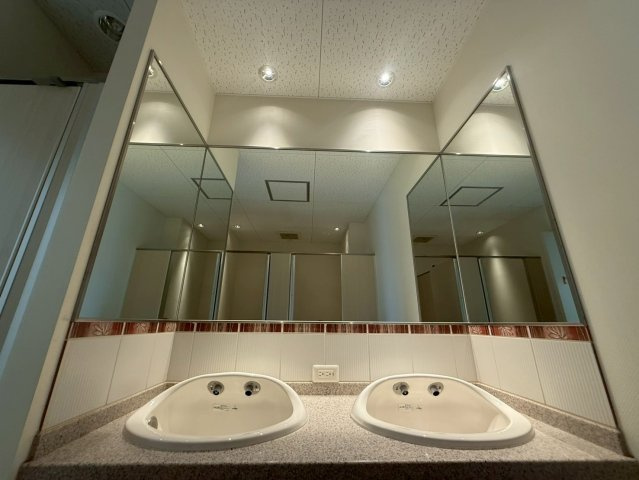 フリーダムビルのトイレ