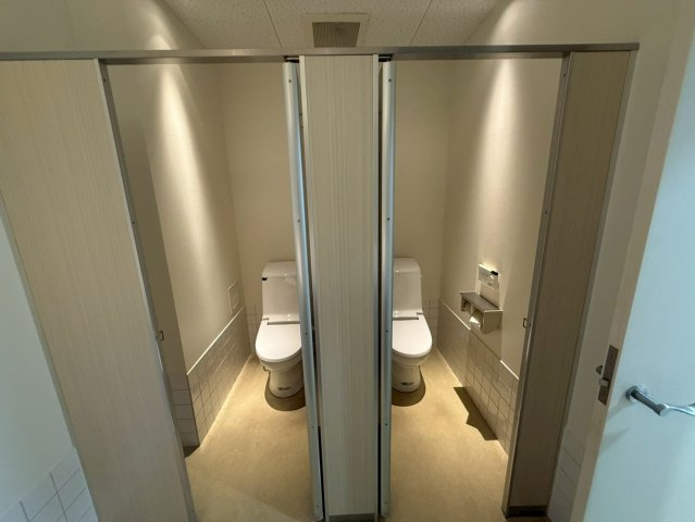 フリーダムビルのトイレ