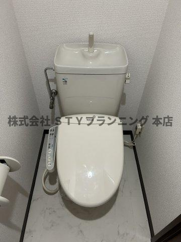 仲介手数料０円！レジデンシア東別院のトイレ