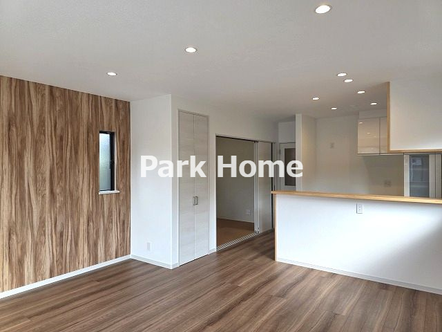 高知市福井町-A号地- 新築戸建ての居間・リビング|１F：18LDK