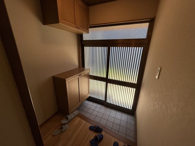 庄内幸町戸建ての玄関