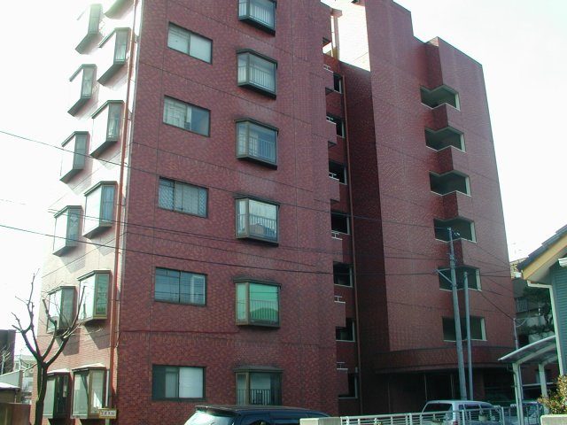 キャピタルハイツ402の外観