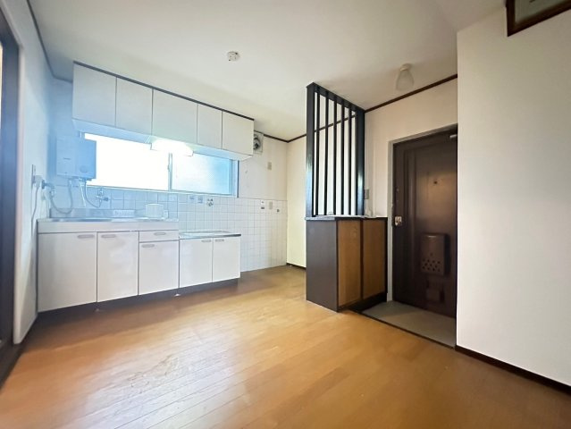 阪井マンションの居間・リビング