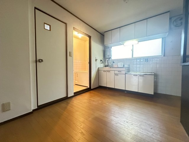 阪井マンションの居間・リビング