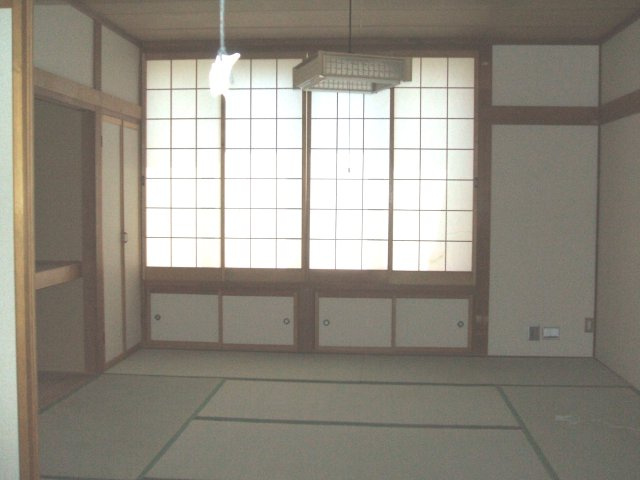 西二十一番町貸家の和室