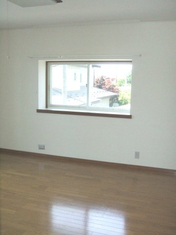 西二十一番町貸家の内装