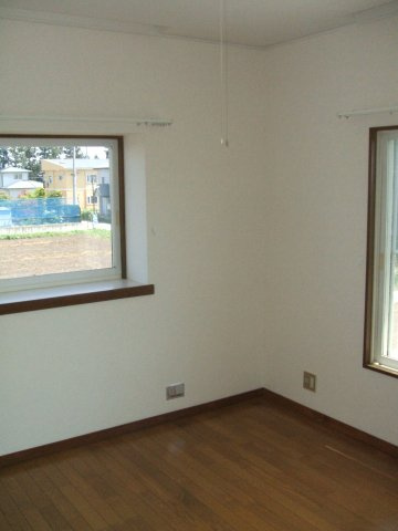 西二十一番町貸家の内装