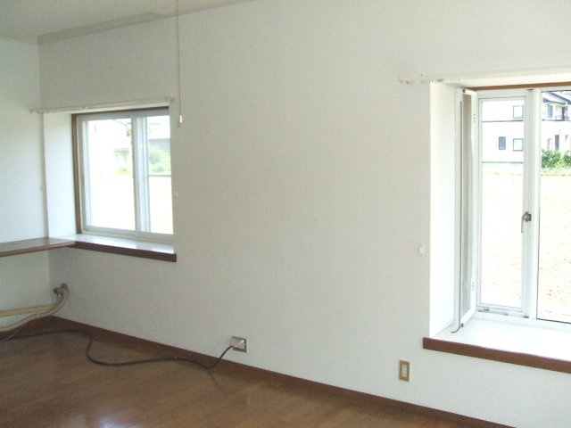 西二十一番町貸家の内装