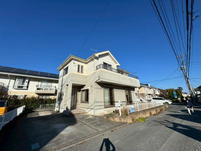 -三丁目不動産-　熊谷市新島　内工事　平成18年駐車3台の外観