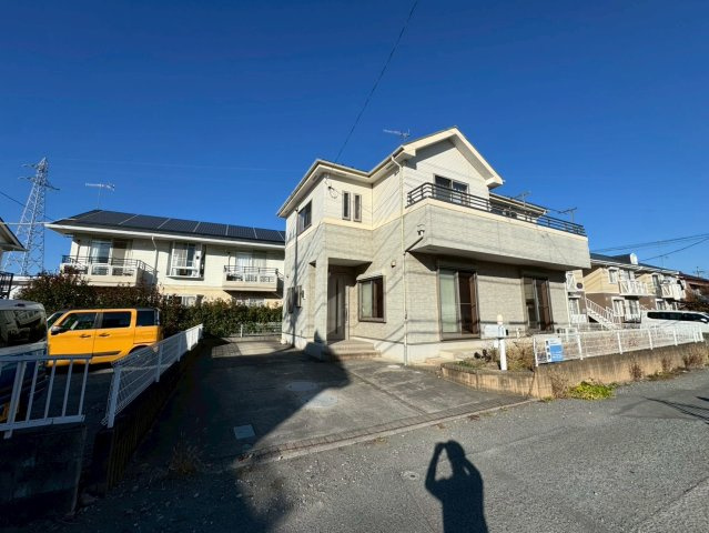 -三丁目不動産-　熊谷市新島　内工事　平成18年駐車3台の外観